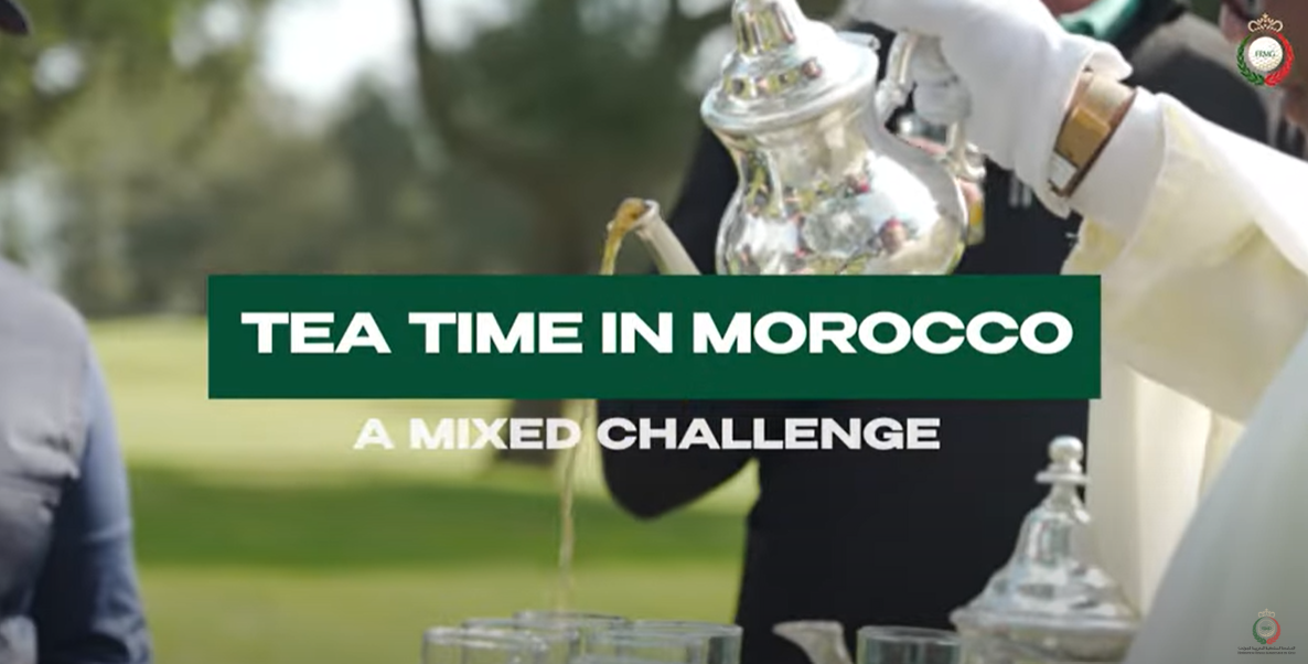 Un thé marocain traditionnel sur le green